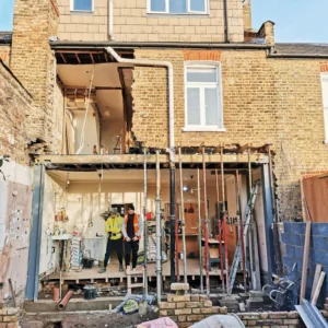 8.LONDON AWARD WINNING BUILDERS