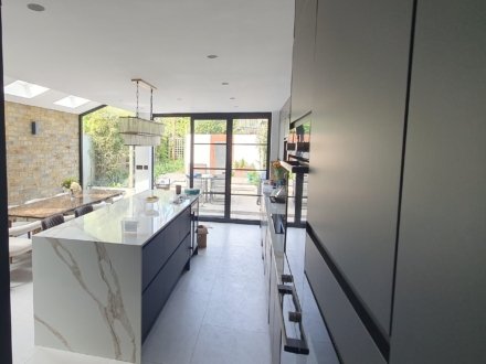 east london builders 3